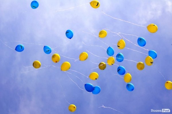 Парад наречених у Луцьку. ФОТО