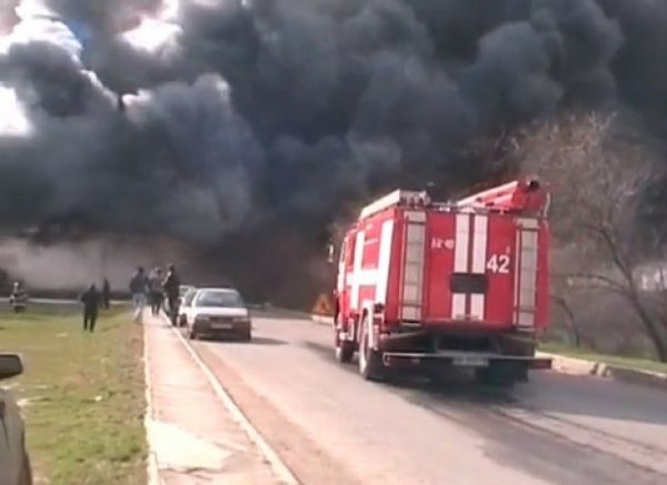 На Одещині горять склади. ФОТО. ВІДЕО