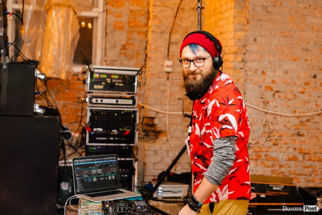 Особливі діджей-сети і запальні танці: яким був другий день фестивалю «Вітраж Вікенд». ФОТОРЕПОРТАЖ 