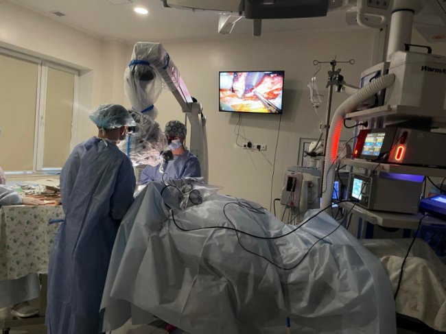 Нейрохірурги Волинської обласної дитячої клінічної лікарні за рік прооперували понад 200 дітей: підсумки