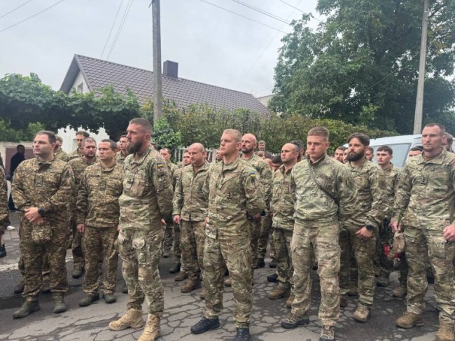 Служив з 18 років: у Луцьку попрощалися із Героєм Романом Григор’євим