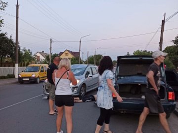 У Луцьку на Героїв УПА на смерть збили велосипедиста.ФОТО