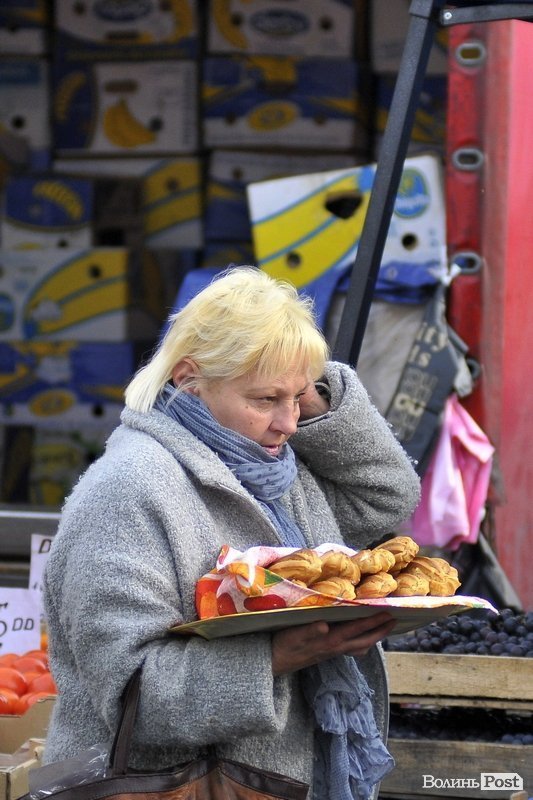 Завокзальний ринок. БУДНІ МІСТА