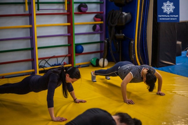 У Луцьку відновили курси із самооборони для жінок