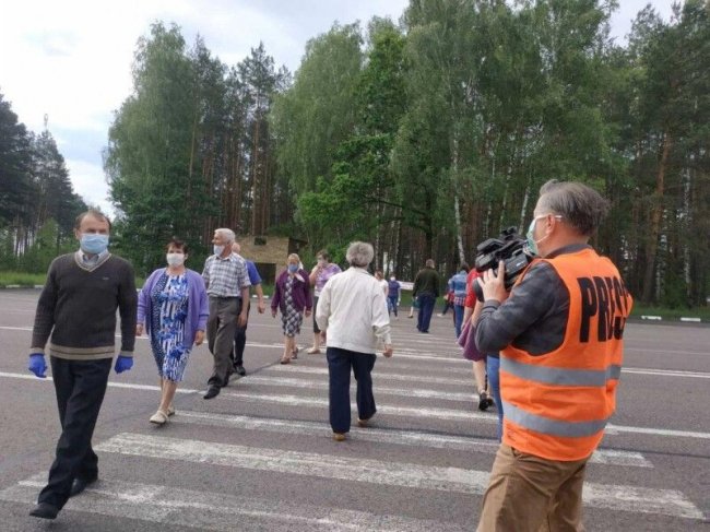 «Маневиччани не підуть до Каменя»: на Волині люди влаштували акцію протесту. ФОТО. ВІДЕО