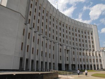 Щодо волинського чиновника почали службове розслідування