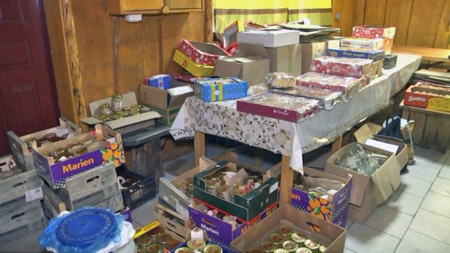 Волонтерки з села на Волині готують їжу для 200 бійців, які перебувають на реабілітації. ВІДЕО