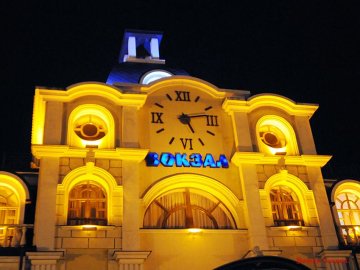 Луцький фотограф показав красу вечірнього міста