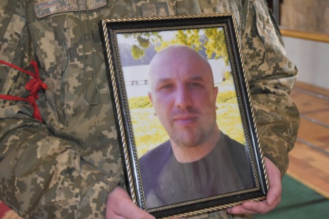 День скорботи: лучани віддали останню шану трьом Героям