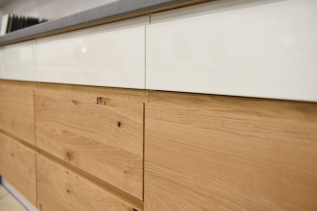  У Луцьку відкривають стильний меблевий шоурум. ФОТО *