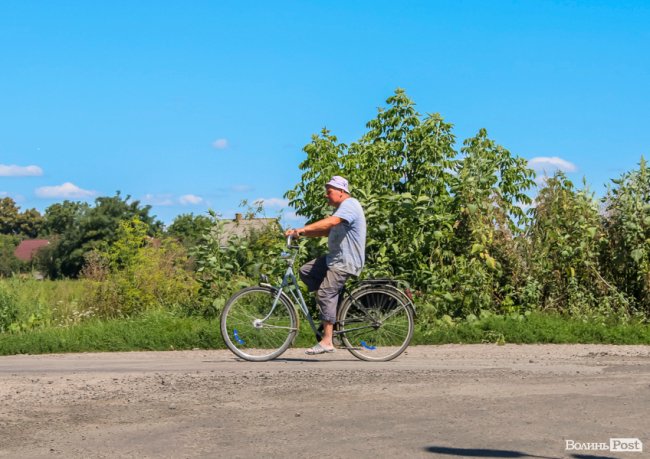 Безіменна вулиця і неназваний ставок: чим особливий неквапливий Вишків. ФОТО