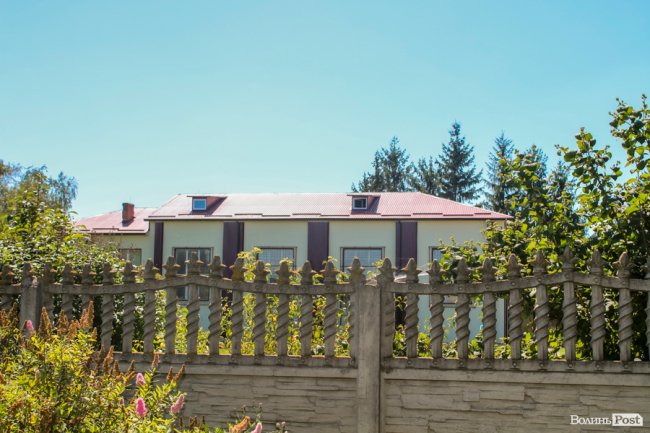 Безіменна вулиця і неназваний ставок: чим особливий неквапливий Вишків. ФОТО