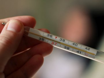 Луцька лікарка розповіла, яка температура тіла є нормальною та коли варто бити на сполох