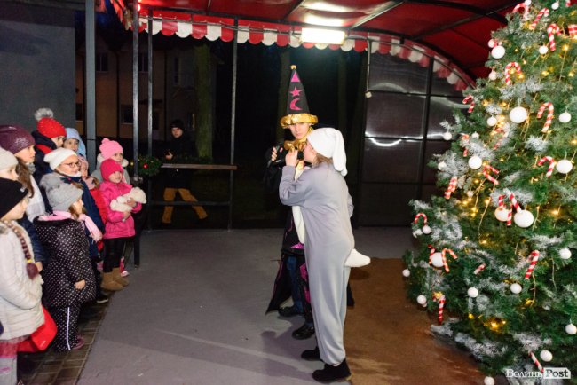 «Головне – нас не забувають»: компанія «СКФ Україна» влаштувала для дітей загиблих воїнів новорічну казку. ФОТО*