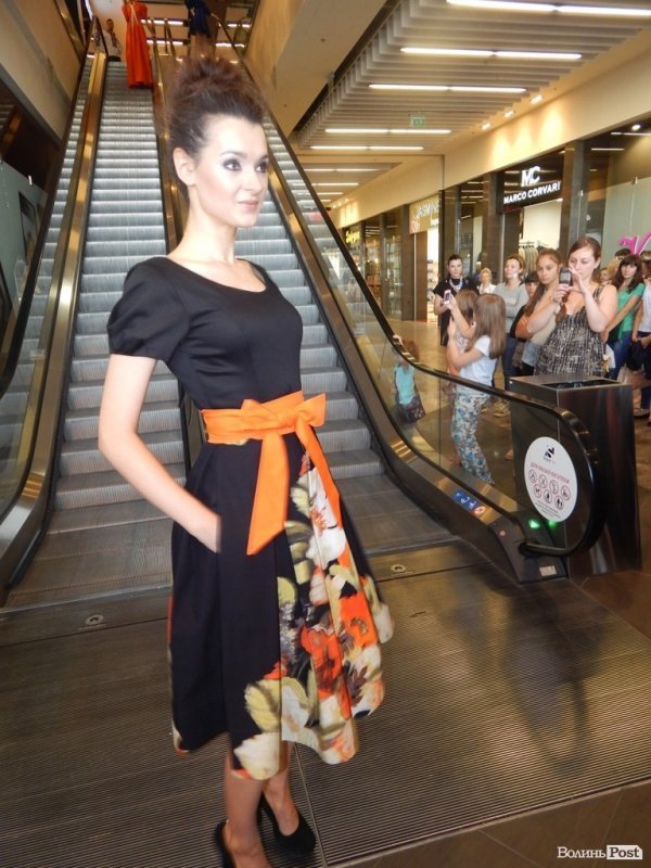 У Луцьку Андре Тан презентував нову колекцію одягу. ФОТО