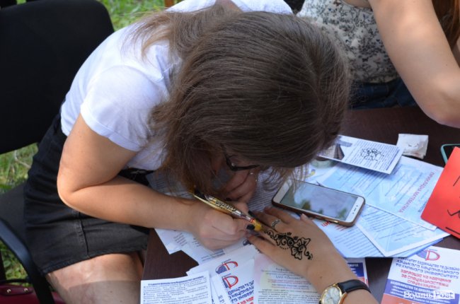 Танець від ректора і завдання від губернатора: як у луцькому «політесі» першачків зустрічали. ФОТО