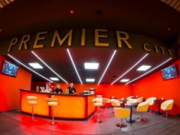 У кінотеатрі «Premier City» розпочали продаж квитків на фільм «Аквамен» 3D*