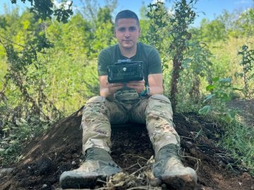 Випускник луцького вишу отримав нагороду від головкома ЗСУ