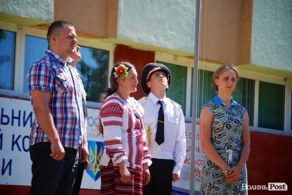 У Луцьку підняли олімпійський прапор на честь спортивних ігор в Баку. ФОТО