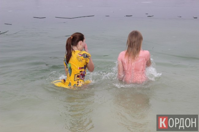 У селі Любомльського району вперше організували водохресні купання.  ФОТО