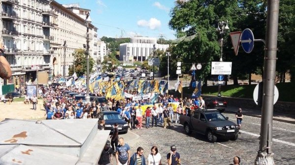 Волинські шахтарі «штурмують» Кабінет Міністрів. ФОТО 