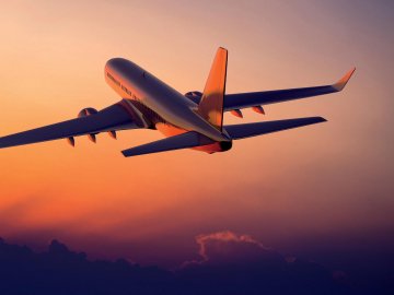 Сотні українських пасажирів застрягли в аеропортах деяких країн