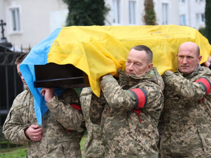 Загинув за вільну Україну: як Луцьк прощався з Героєм Сергієм Ткачем