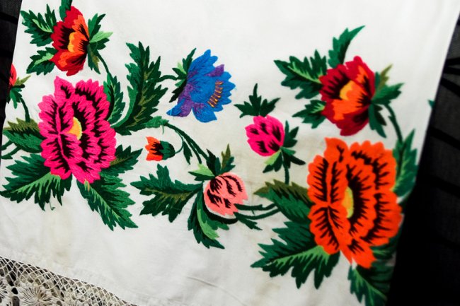 Вишивка з характером: майстриня лісу з Волині показала унікальну колекцію робіт. ФОТО