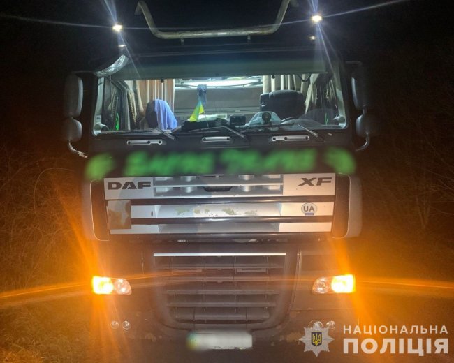 У Луцьку нетвереза жінка переходила дорогу на червоне світло: її збило авто