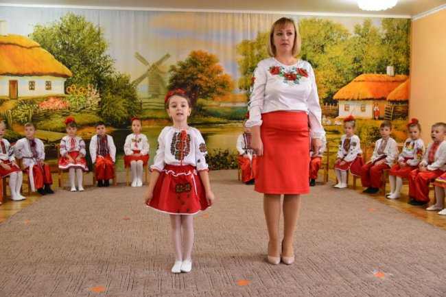 Луцькі дошкільнята перевтілились у козаків. ФОТО