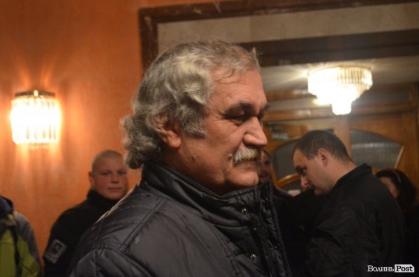 У Луцьку Василь Шкляр презентував книгу про бійців полку АЗОВ. ФОТО