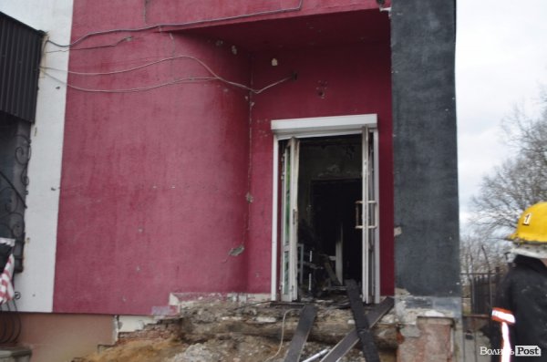 Подробиці пожежі у луцькому більярдному клубі. ФОТО