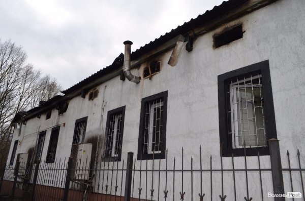 Подробиці пожежі у луцькому більярдному клубі. ФОТО