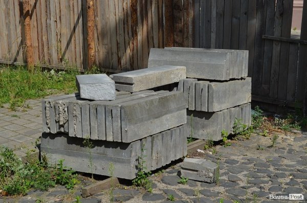 Скандальну ділянку в старому місті скоро почнуть забудовувати. ФОТО