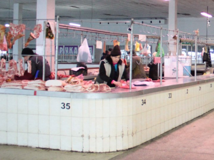 Скільки коштує свинина на ринку у Луцьку?