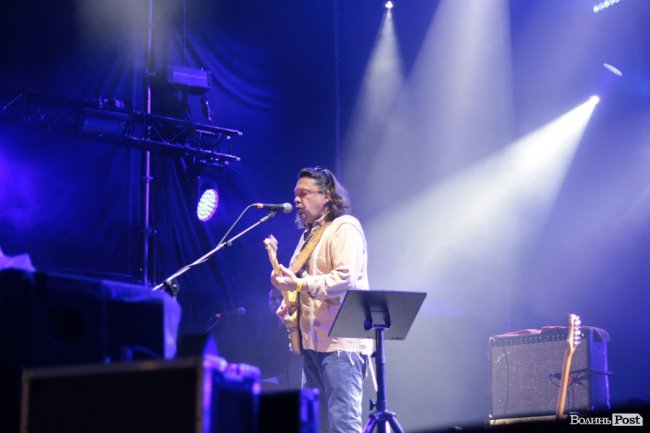 «Шикидим», лірика і вибуховий «O.Torvald»: перший день «Бандерштату». ФОТО