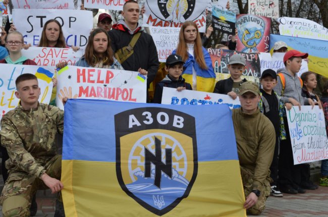 У Ковелі батьки захисників Маріуполя ініціювали акцію на підтримку своїх дітей-воїнів та цивільних