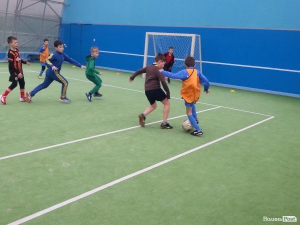 У спорткомплексі «Олімпія» відбувся перший відкритий  турнір з міні-футболу. ФОТО