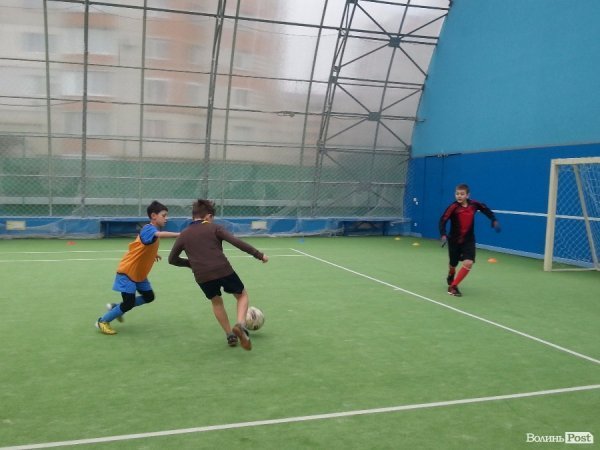 У спорткомплексі «Олімпія» відбувся перший відкритий  турнір з міні-футболу. ФОТО