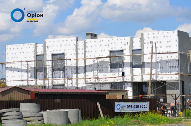 Перші квадрохауси у Луцьку: у ЖК «Оріон» кипить робота. ФОТО*