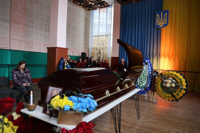 У Луцьку попрощалися з видатним музикантом Товієм Рівцем