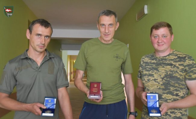 Волинські воїни отримали державні нагороди. ФОТО 