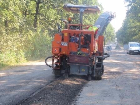 Відновлено ремонтні роботи на трасі Львів-Радехів-Луцьк. ФОТО