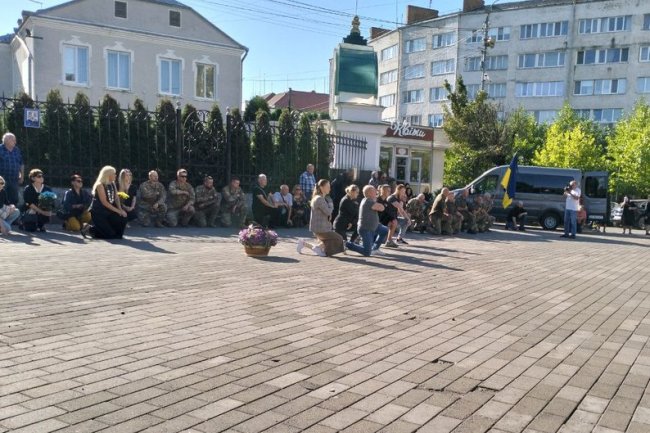 У Луцьку попрощалися з 40-річним молодшим сержантом Анатолієм Хабовцем