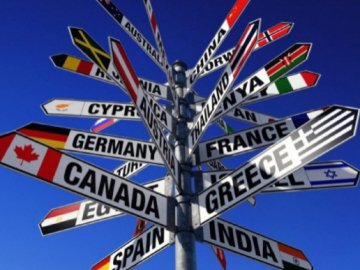 65% українців не хочуть працювати за кордоном – опитування