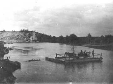 Показали, як виглядали пороми на Волині. РЕТРОФОТО