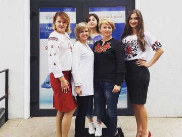 Як лучани вітали з Днем Прапора у Facebook