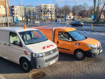 Німецьке місто подарувало для Володимира дві автівки на потреби військових