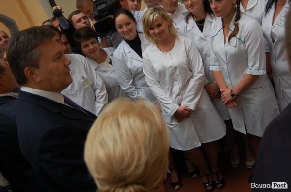 Янукович відвідав Волинську обласну клінічну лікарню. ФОТО