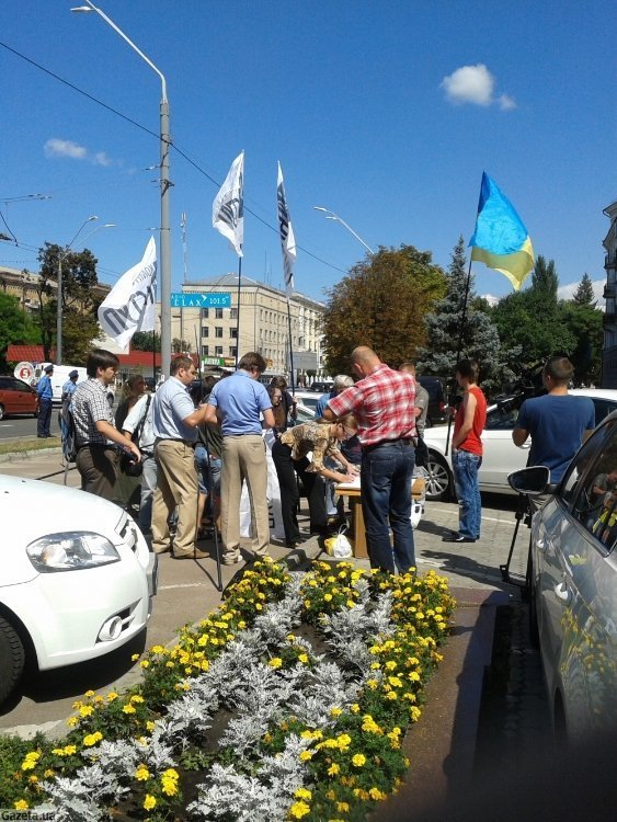 У Києві палять російські товари. ФОТО
